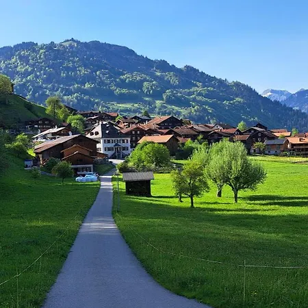 Gadaenaescht Alojamento de Acomodação e Pequeno-almoço 3*