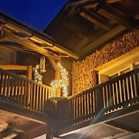 Bed and Breakfast Gadaenaescht 3*