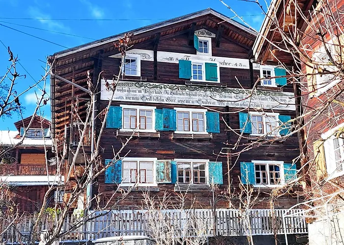 Nocleg ze śniadaniem Gadaenaescht 3*